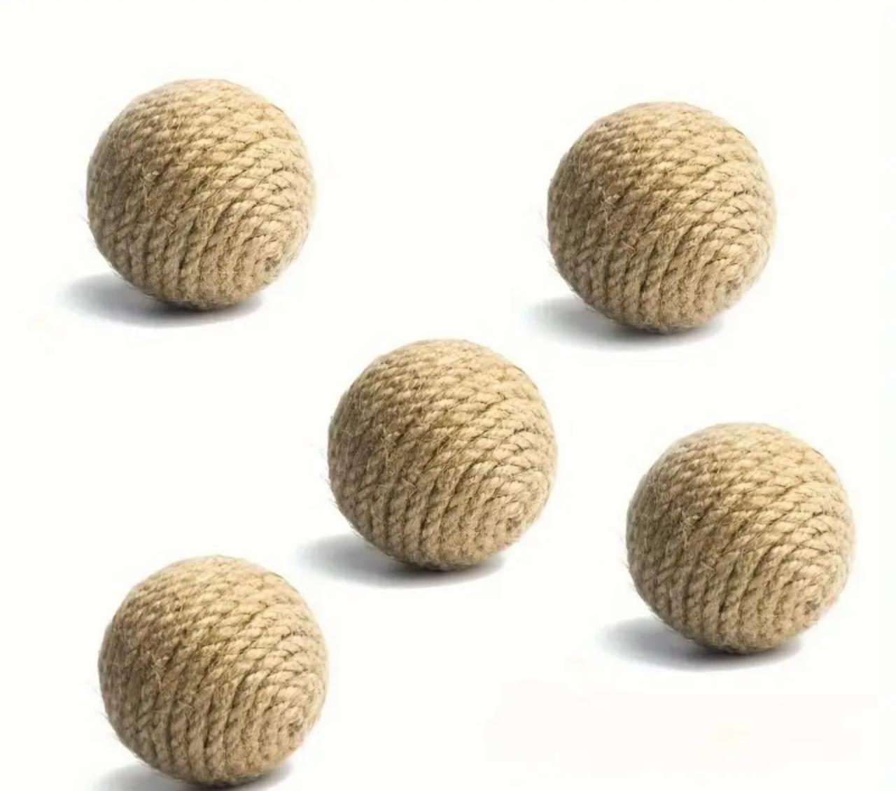 BALLE A GRATTER ET A CHASSER EN SISAL NATUREL BALLE A GRATTER ET A CHASSER EN SISAL NATUREL